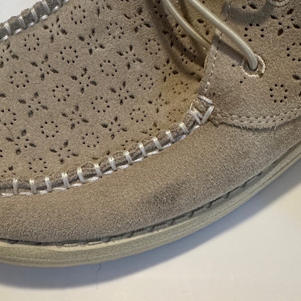 Hey Dude Beige Moccasins - Picture 4 of 14